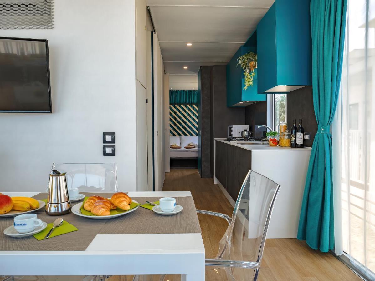 Club Del Sole Pini Boutique Resort Punta Marina Eksteriør billede